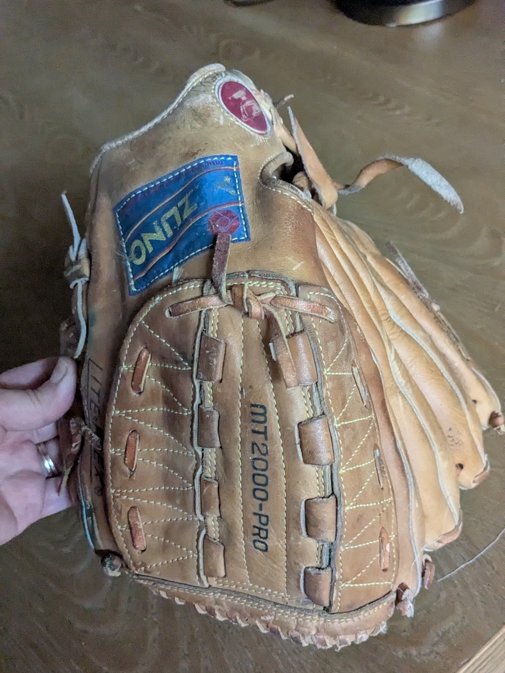 Mizuno MT2000-PRO 12 Inch Tan Leather Baseball Glove with Blue Patch